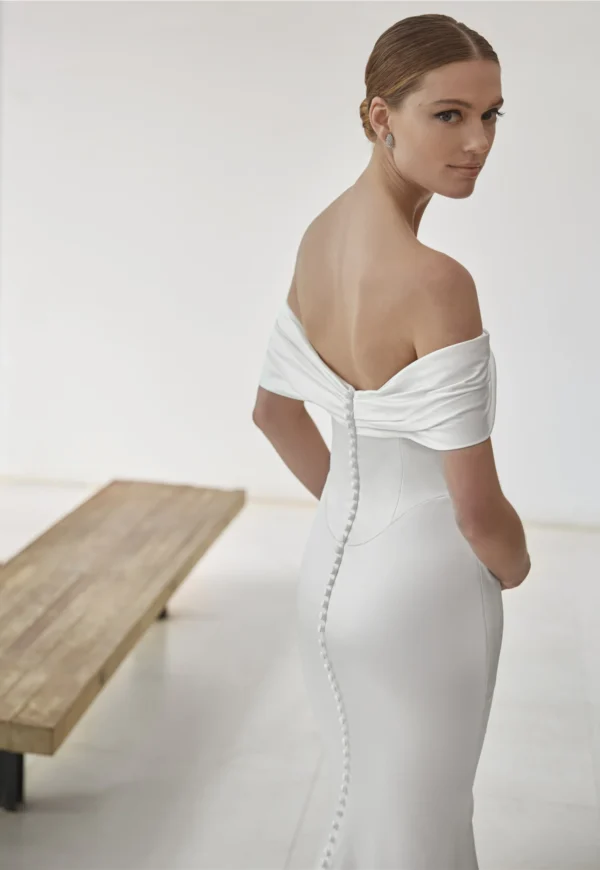 Pronovias Leight